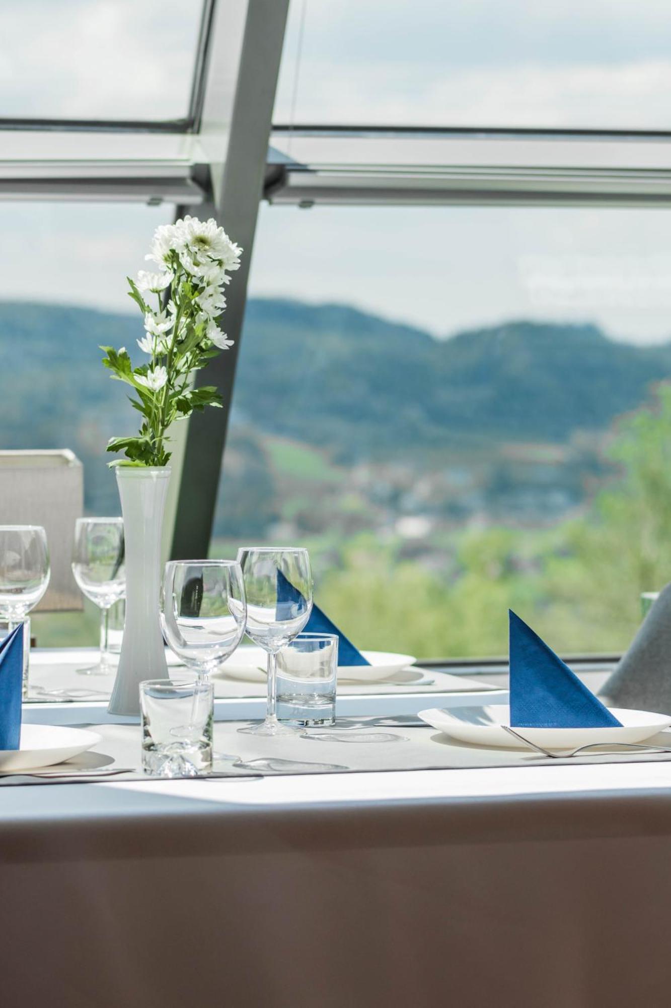 Hotel Belweder Ustroń Esterno foto Restaurant Sky
